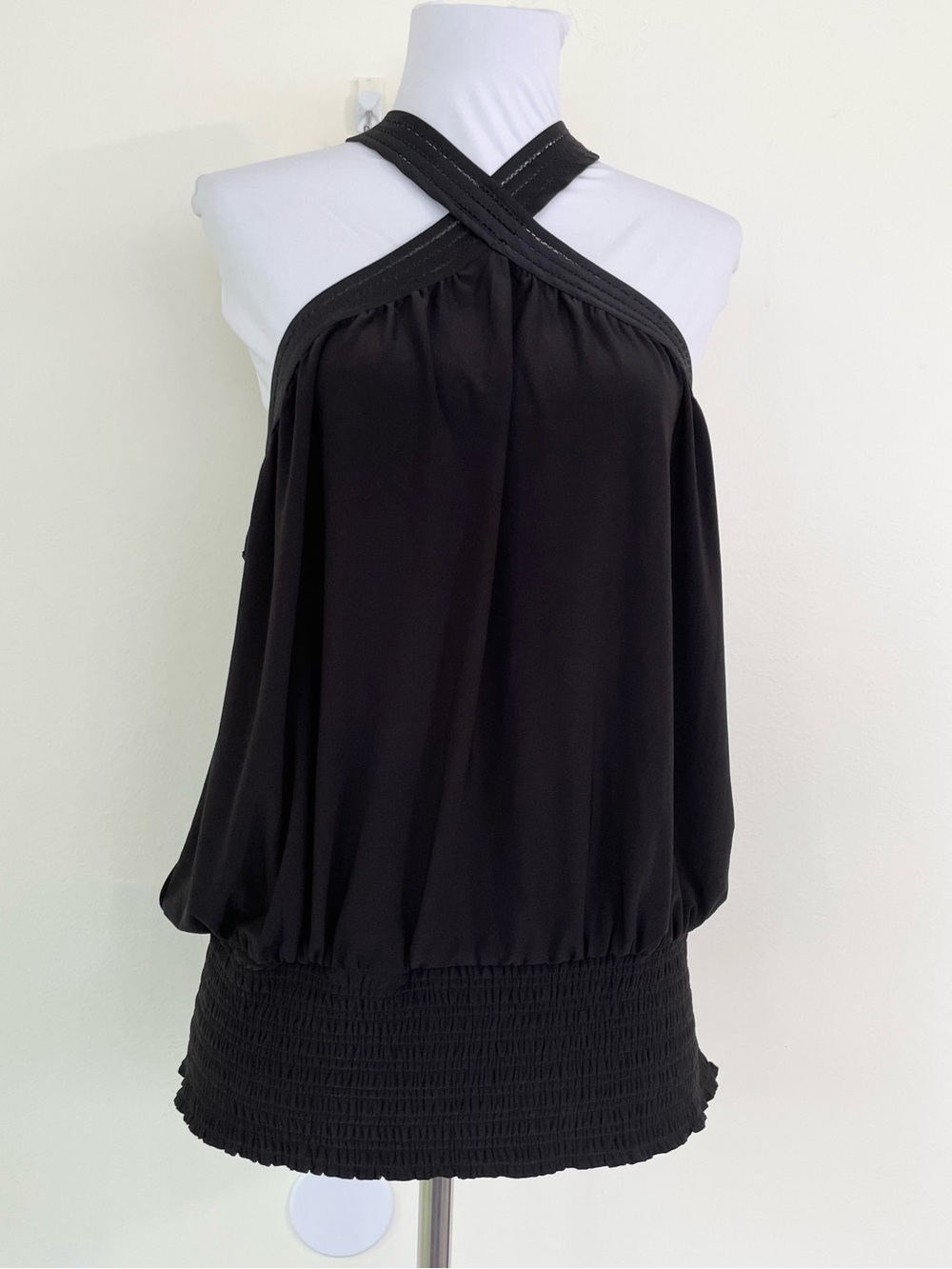 White House Black Market Cross Front Halter Top in Black L Large Keyhole Back - Picture 3 of 10